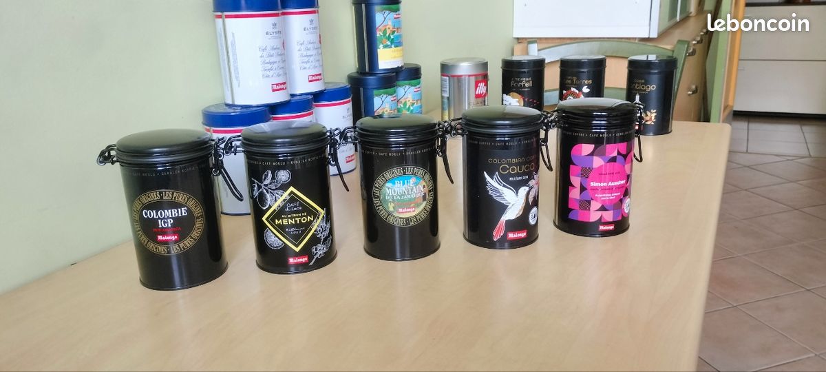 Boîte de café vide